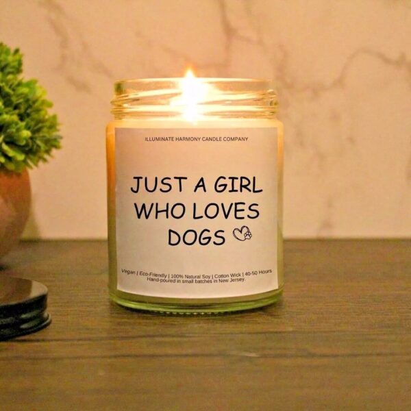 Just A Girl Who Loves Dogs Candle | Best Dog Lover Gift | Unique Dog Present | Dog Lover Gift For Her | Cool Gift For Dog Mom | Dog Mom Gift