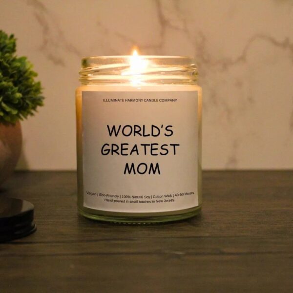 World's Greatest Mom Candle | Mom Birthday Gift | Mother's Day Gift For Mom | Best Mom Candle Gift | Mom Holiday Gift | Funny Candle For Mom